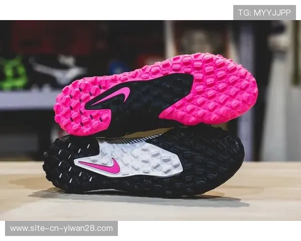 耐克GT足球鞋助力球星征战赛场展现速度与力量